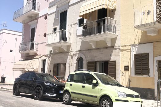 Locale Via Cavour