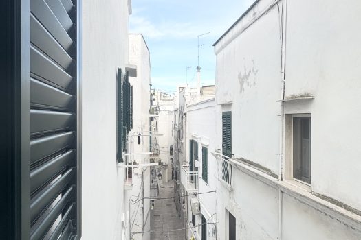 Monopoli Centro Storico – Ampio appartamento con esposizione angolare