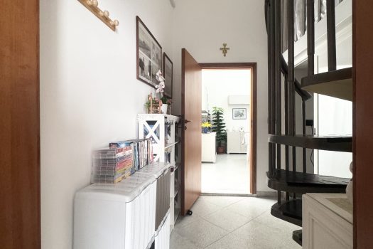 Monopoli Centro Storico – Ampio appartamento con esposizione angolare