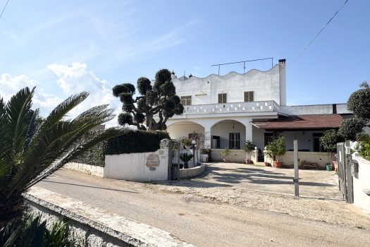 Monopoli – Villa bifamiliare in Vendita