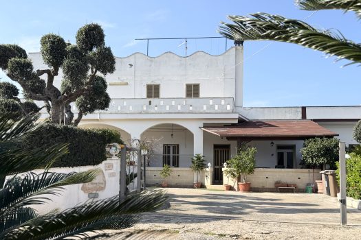Monopoli – Villa bifamiliare in Vendita