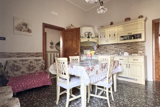 Monopoli – Villa bifamiliare in Vendita