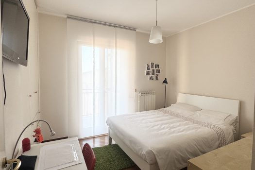 Appartamento 129 mq con balconi, posto auto, luminoso 3° piano