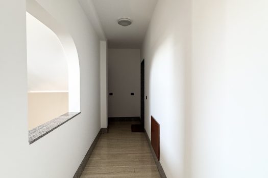 Appartamento 129 mq con balconi, posto auto, luminoso 3° piano