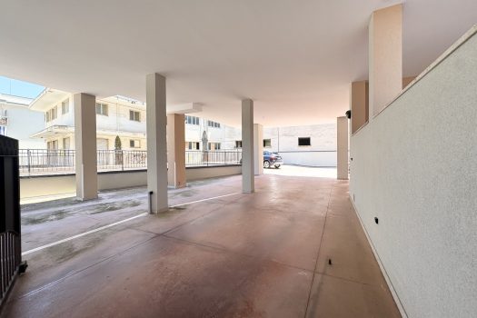 Appartamento 129 mq con balconi, posto auto, luminoso 3° piano