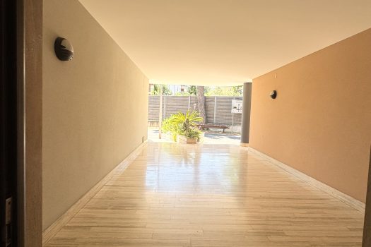 Appartamento 129 mq con balconi, posto auto, luminoso 3° piano