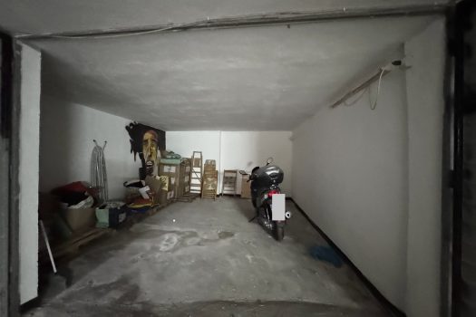 Monopoli – Zona Stadio | Box auto di 21 mq
