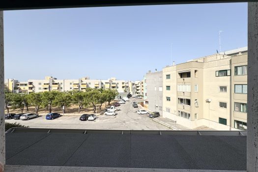 Monopoli | Ampio 4 vani con doppi servizi e vista mare