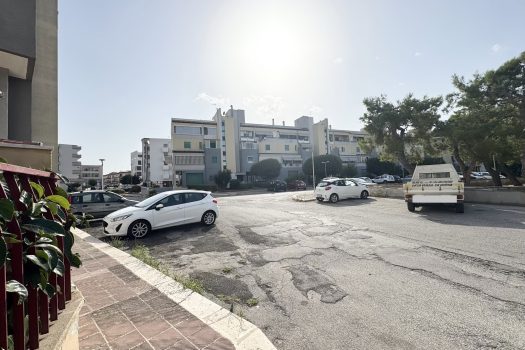 Monopoli | Ampio 4 vani con doppi servizi e vista mare