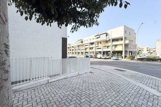 Monopoli | Ampio 4 vani con doppi servizi e vista mare